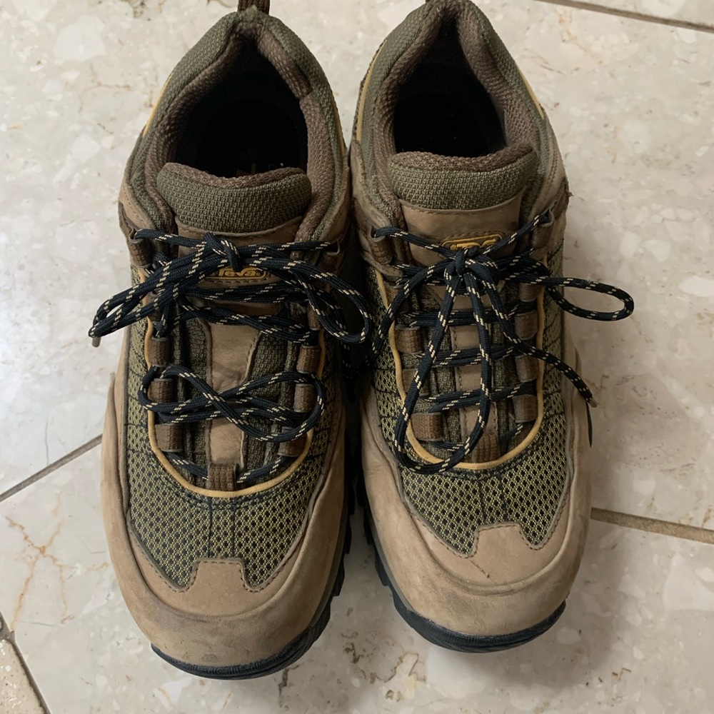 Teva Womens Size 9 Vibram sole Lace-up Hiking Shoe. - Picture 2 of 5